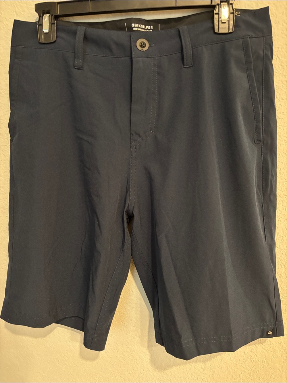 Quiksilver Navy Blue Shorts, Size 30 Amphibian Mens Shorts